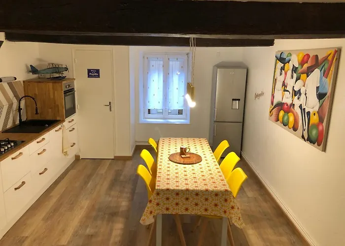 Triplex Plein Coeur Du Centre Historique Lejlighed *