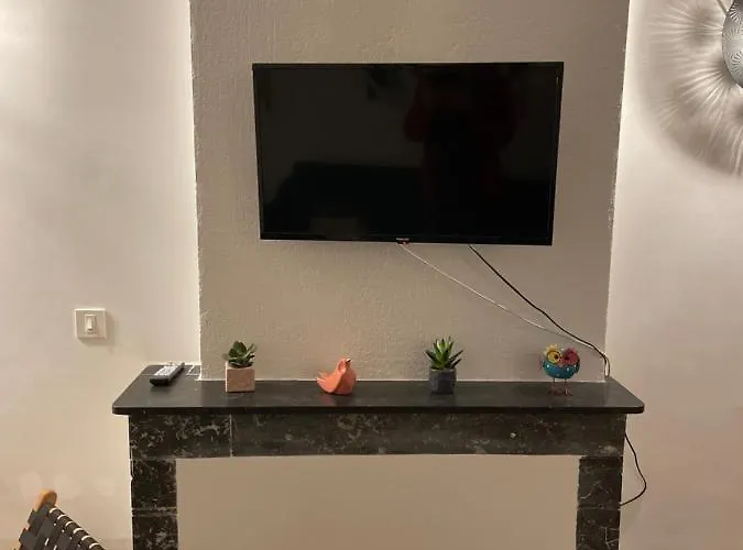 Triplex Plein Coeur Du Centre Historique Lejlighed *